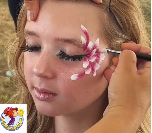 Bananagum | Face Painting Brush by Mai Park -  Flora Flat #2