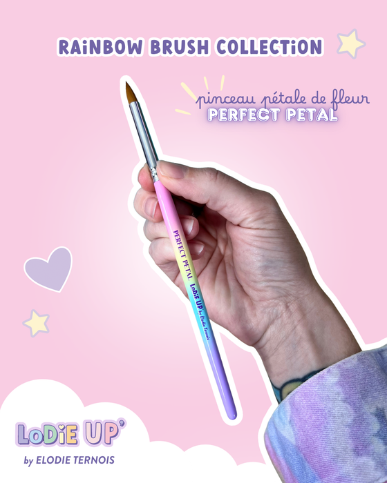 Lodie Up | Face Painting Brush by Elodie Ternois - Perfect Petal